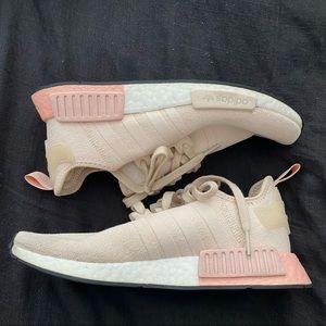 Wmns NMD_R1